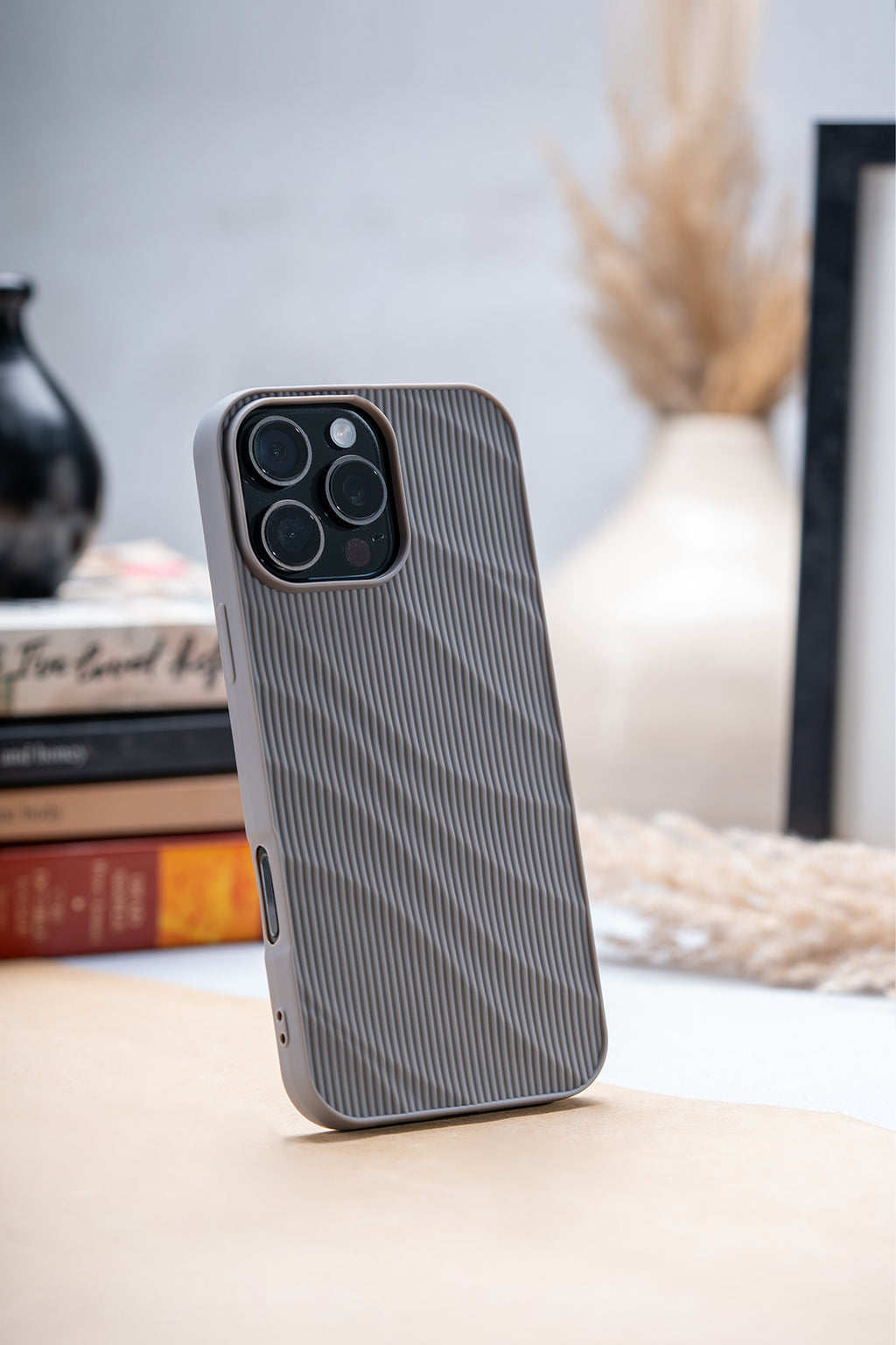 Textured Elegance Silicone Case